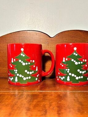 Pair of Vintage Waechtersbach Christmas Tree Mugs 3.75” t x 4.5” w x 3.25” diam
